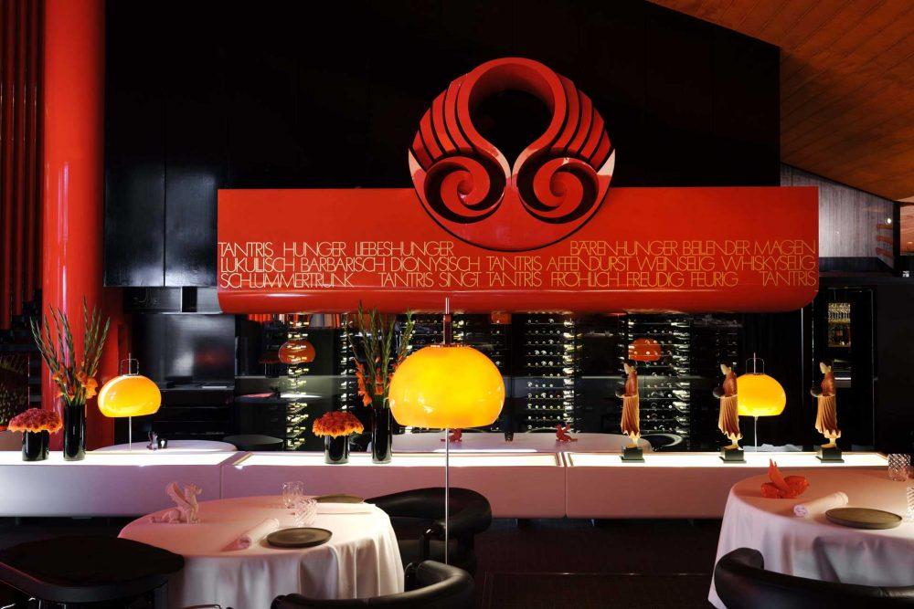Interieur des Restaurant Tantris – ikonische Gestaltung von Justus Dahinden aus dem Jahr 1971